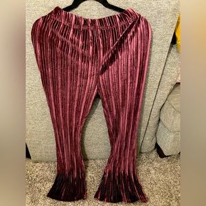 Wild Fable Purple Flared Velvet Leggings Size Large